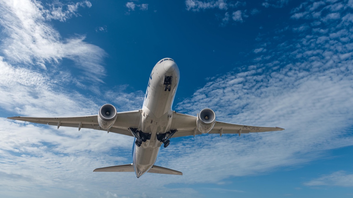 Commercial aircraft operations